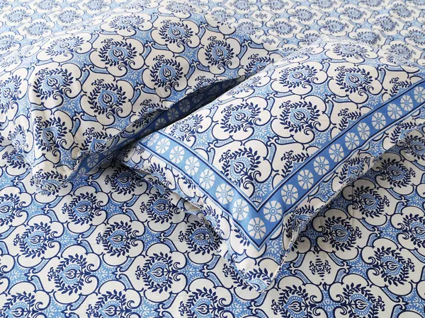 Blue_Cotton_Imperial_Flourish_Double_Bedsheet_With_Pillow_Cover_120X120_Cm